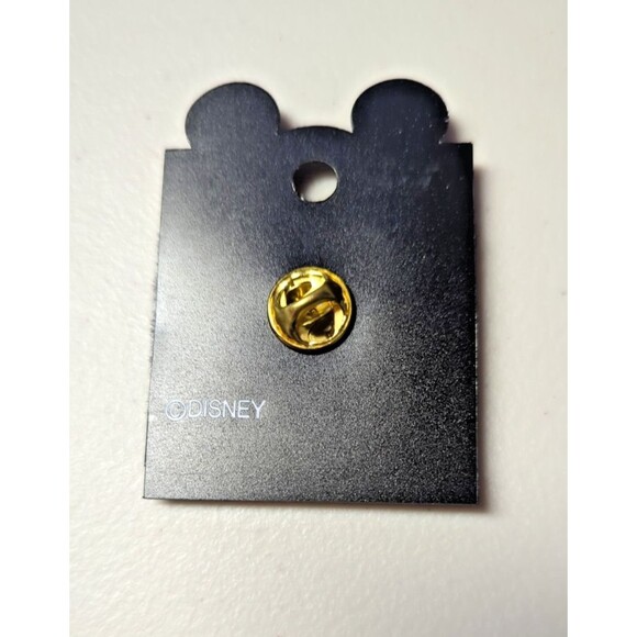 Walt Disney Worlds Name (Michelle) Pin with Mickey Juggling the Magic at Disney - Picture 2 of 8